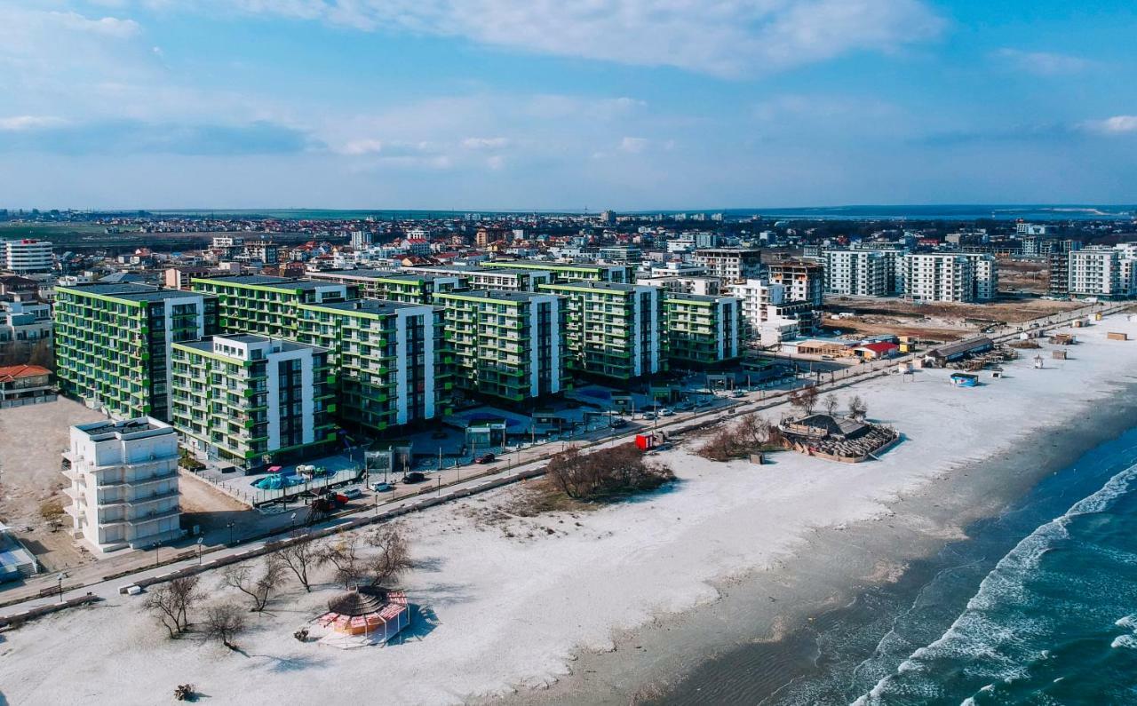 Apartamente Azzurro on the beach Năvodari Esterno foto